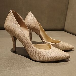 Michael Kors Natalie High Flex D'orsay Pump 7.5 Beige Silver Python